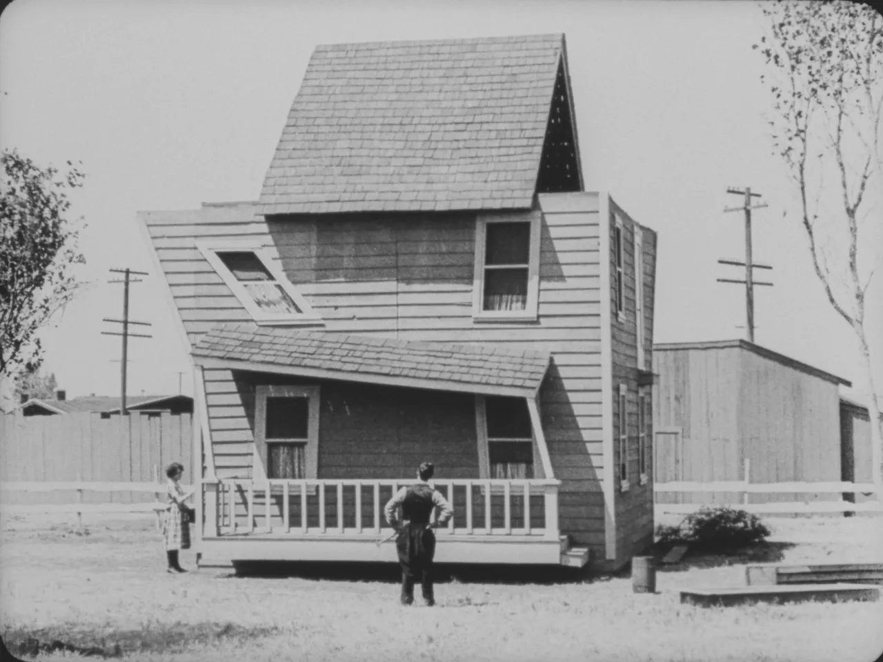 A scene from Buster Keaton's 1920 short comedy One Week