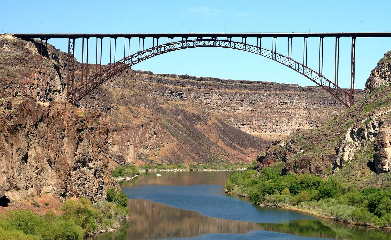 The Perrine Bridge over the Snake River canyon at Twin Falls, Idaho