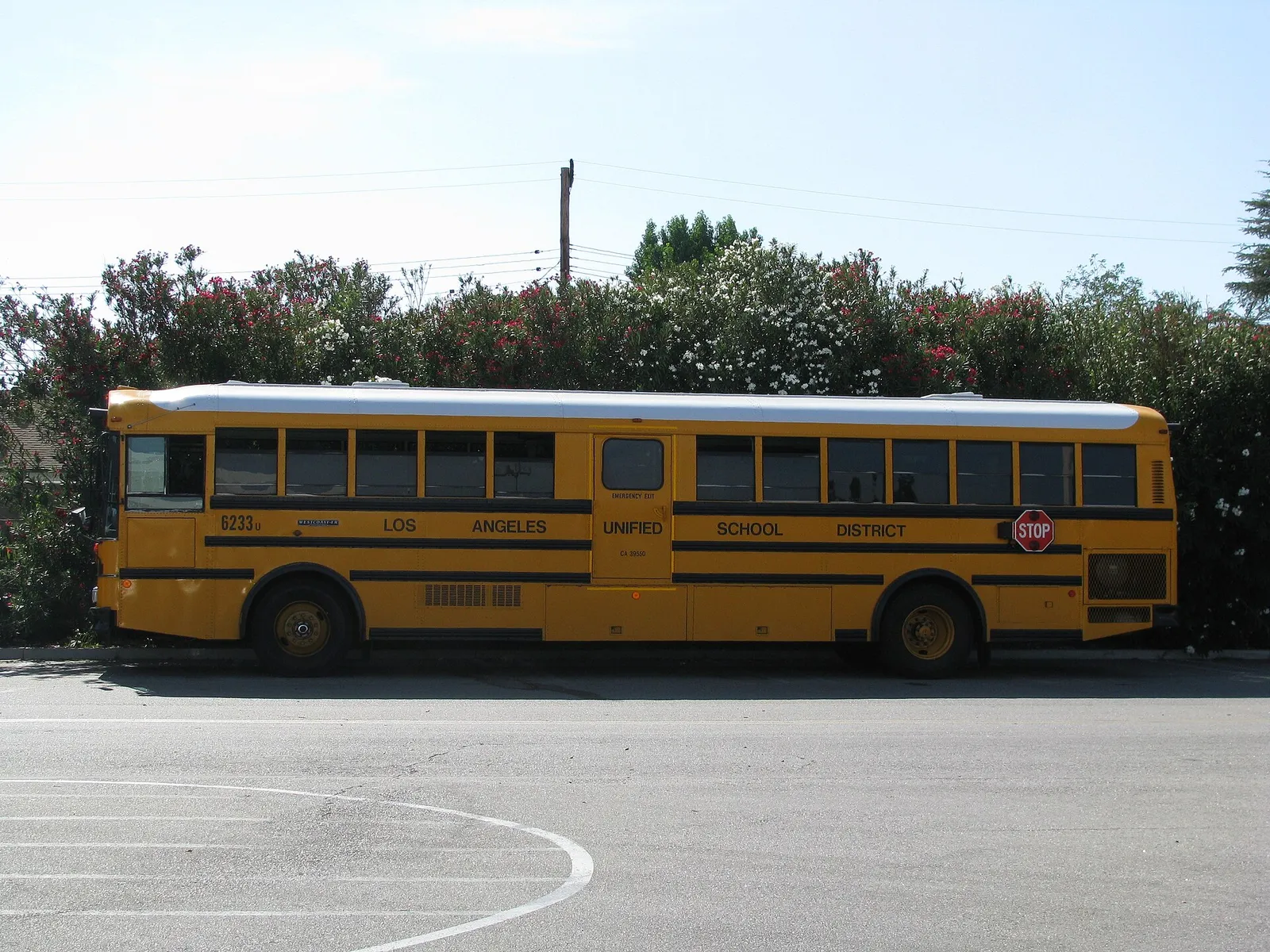 A Los Angeles Unified School District bus