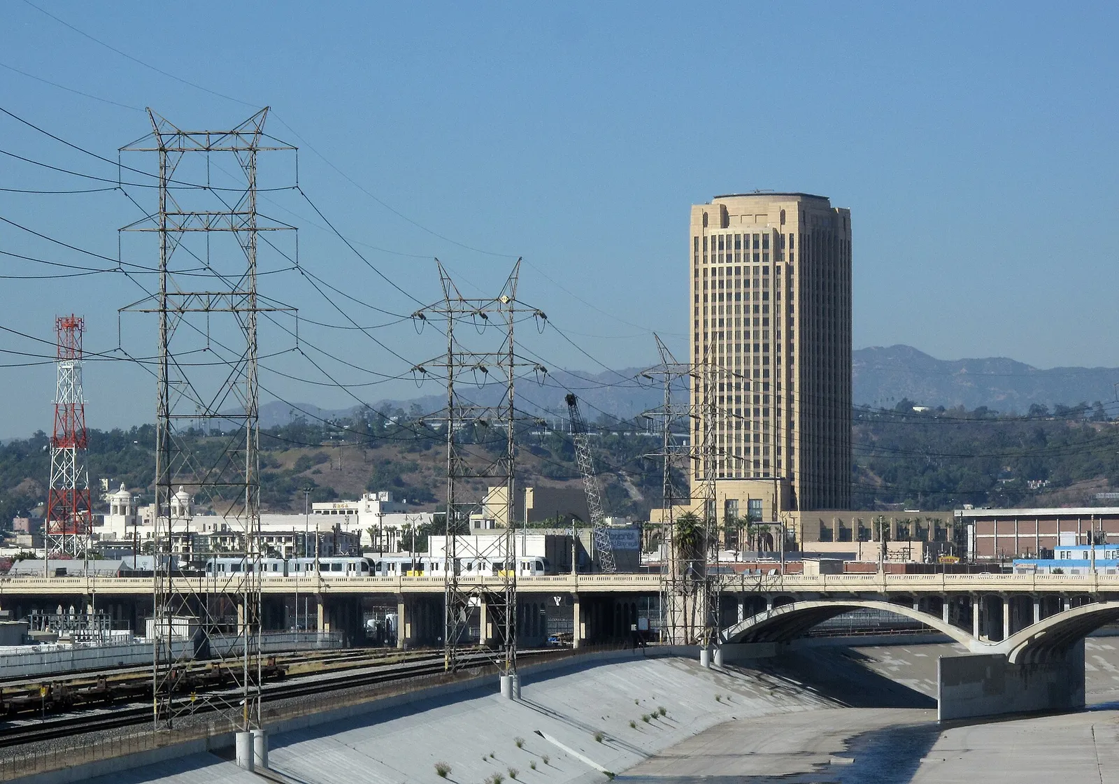 Metro headquarters and a light-rail train in Los Angeles