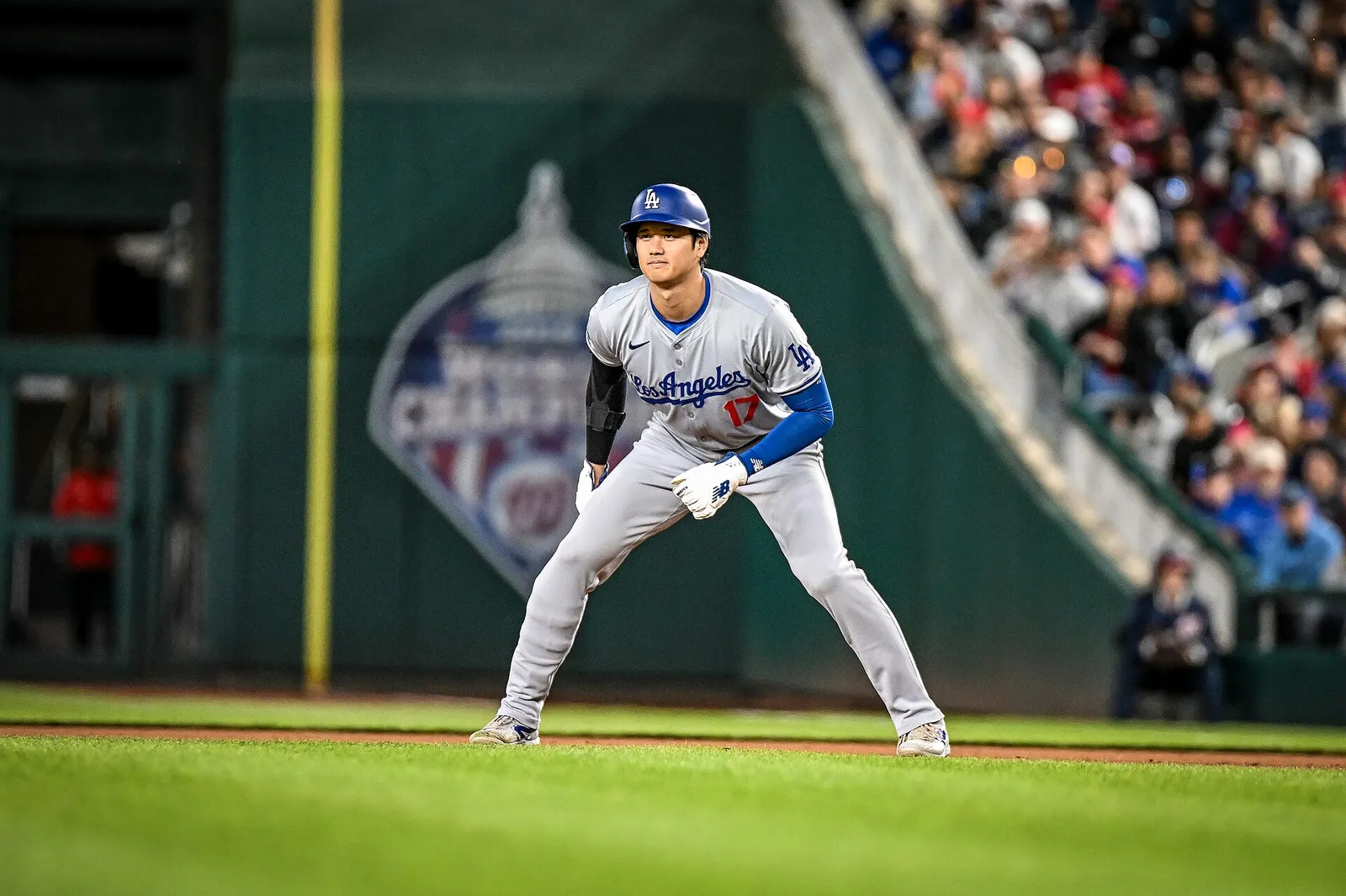 Shohei Ohtani leads off base for the Los Angeles Dodgers