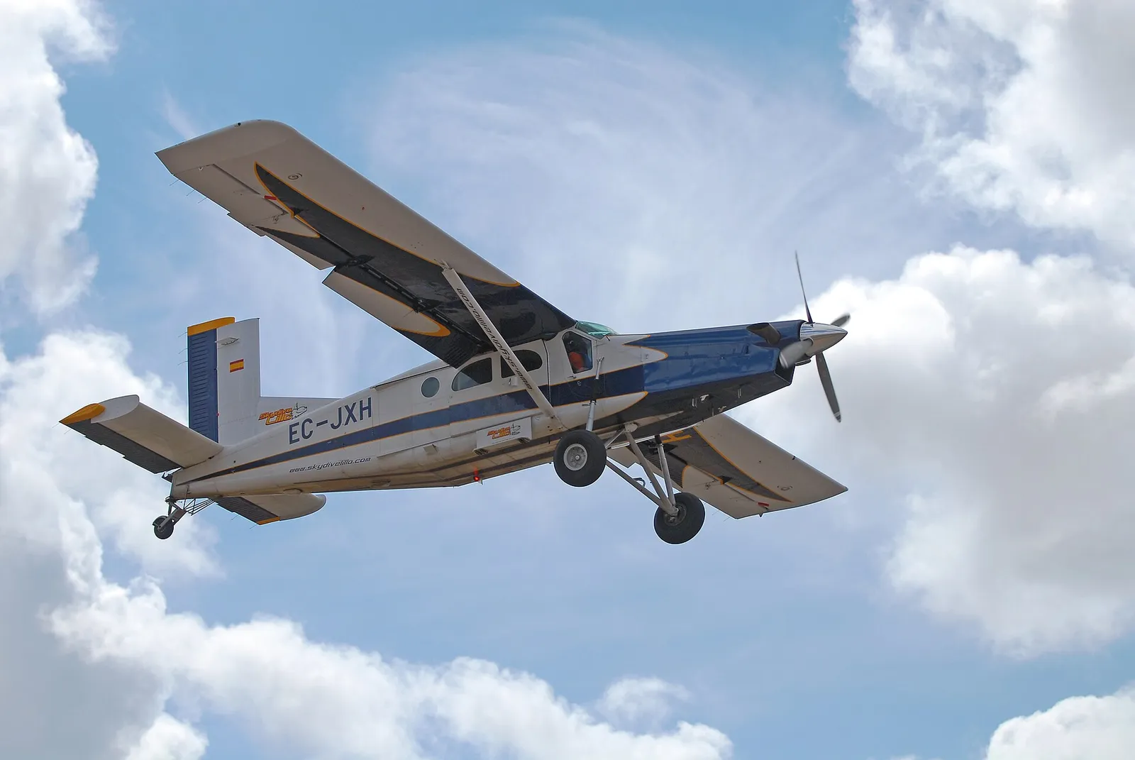 A Pilatus PC-6 of the type commonly used by skydiving operations.