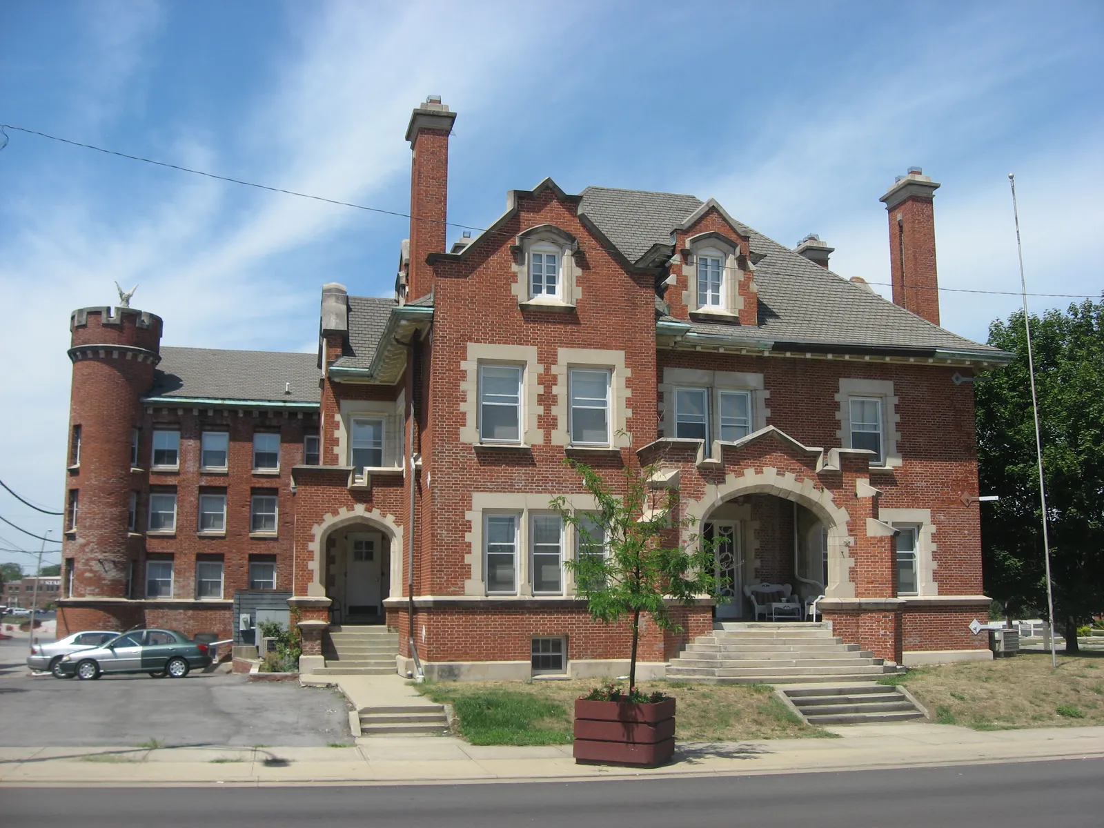 A county jail building.