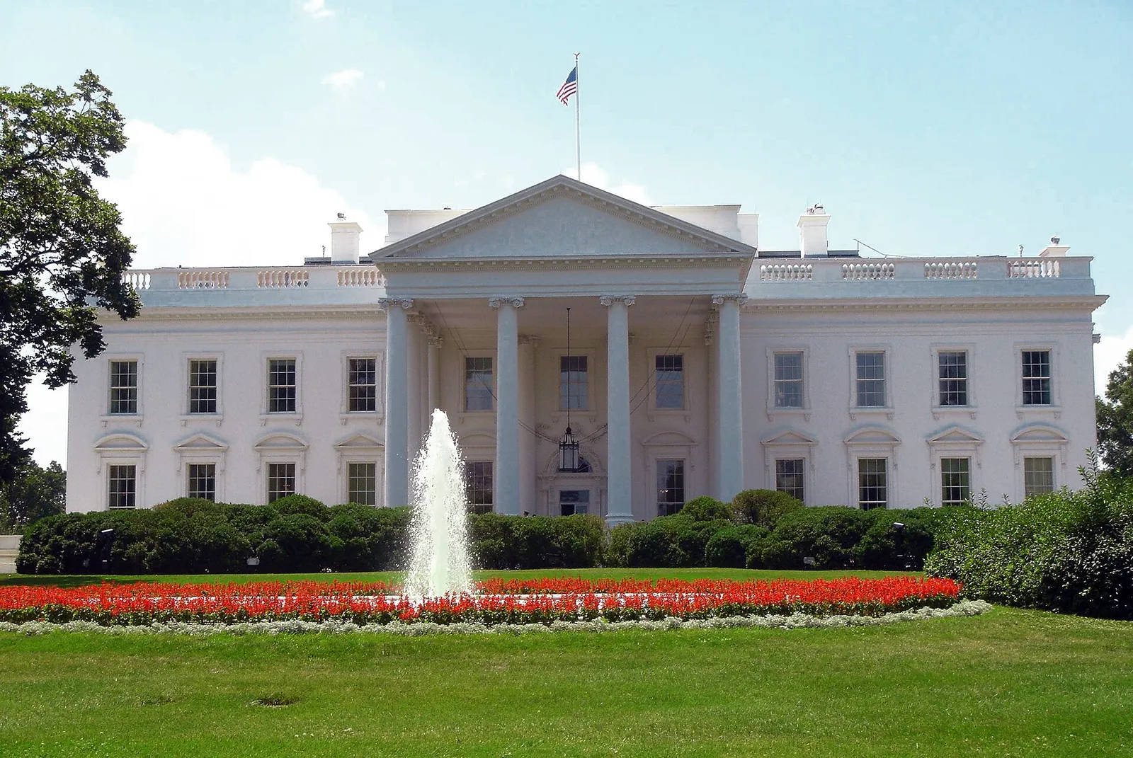The north facade of the White House.