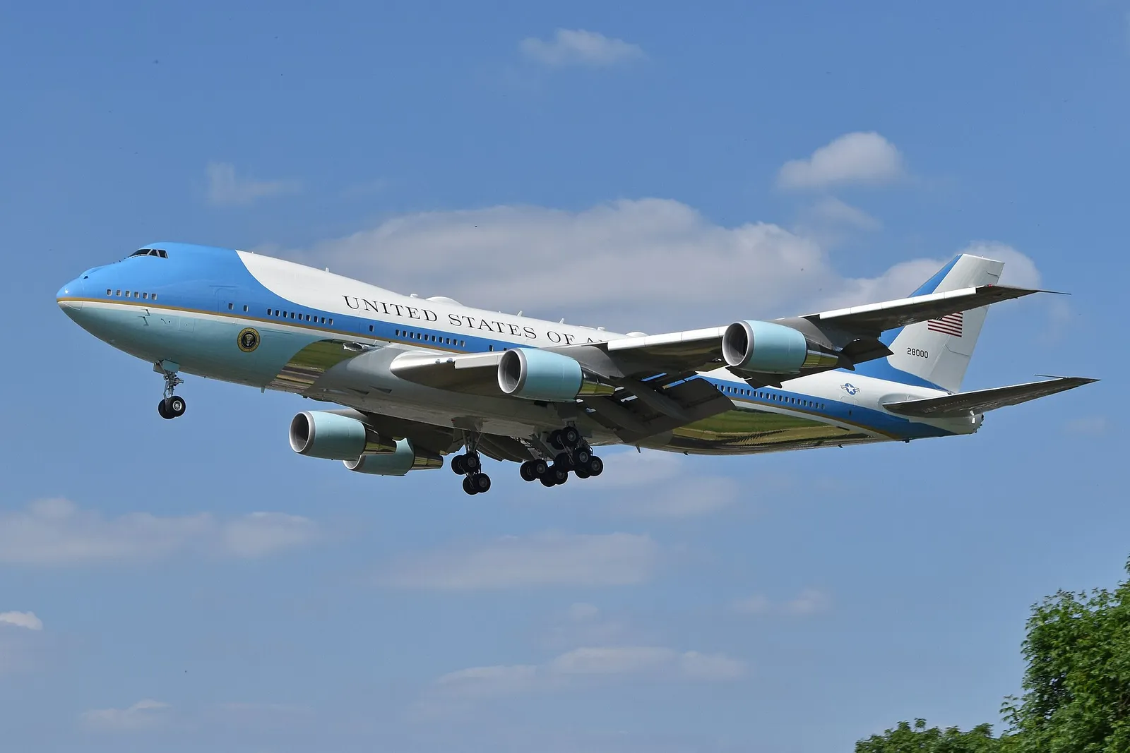 A Boeing VC-25A, the long-serving Air Force One; a converted Qatari 747-8 is now flying as an interim replacement.